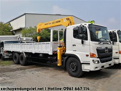 Xe tải 3 chân HINO FM8JW7A gắn cẩu 5 tấn SOOSAN model SCS524